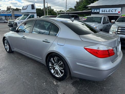 Used 2011 Hyundai Genesis 3.8 w/ Technology Pkg 4 image 7