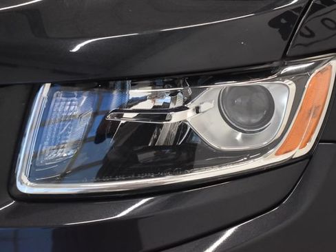Used 2014 Jeep Grand Cherokee Laredo w/ Quick Order Package 23E AWD/4WD image 15