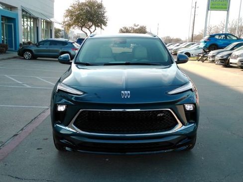 Used 2026 Buick Encore GX Sport Touring w/ Comfort Package image 2