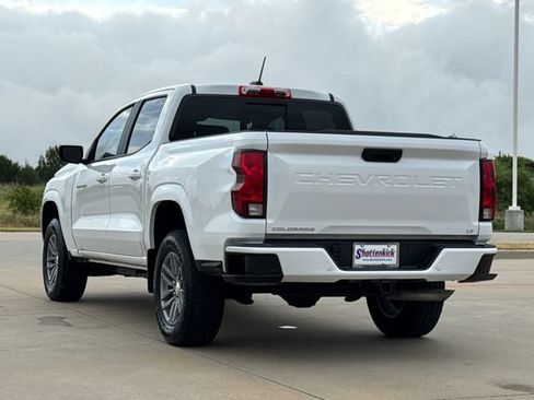 Used 2024 Chevrolet Colorado LT w/ LT Convenience Package II RWD image 6