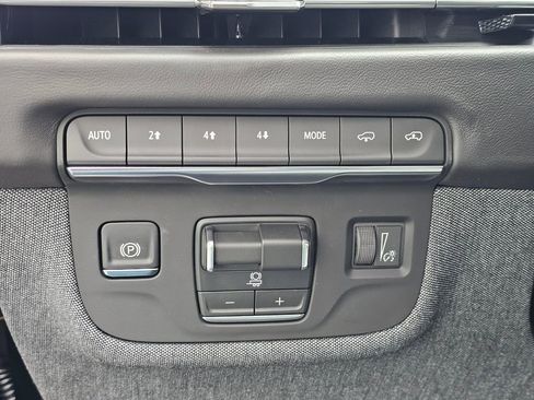 New 2026 Cadillac Escalade Platinum Sport AWD/4WD image 27