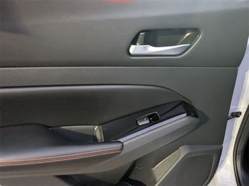 Used 2025 Nissan Altima 2.5 SR image 23