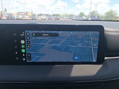 Certified 2025 Nissan Kicks SR FWD image 20