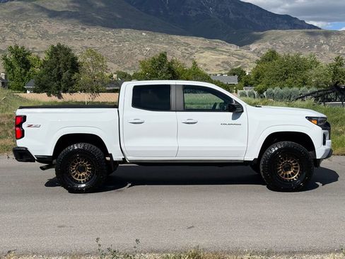 Used 2023 Chevrolet Colorado Z71 w/ Z71 Convenience Package 2 AWD/4WD image 8