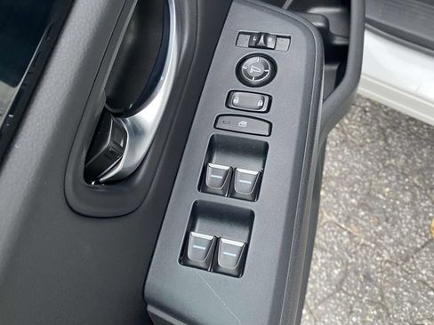 Used 2025 Honda Pilot EX-L image 16