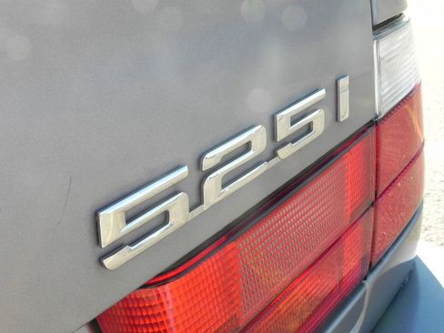Used 1992 BMW 525i Sedan image 19