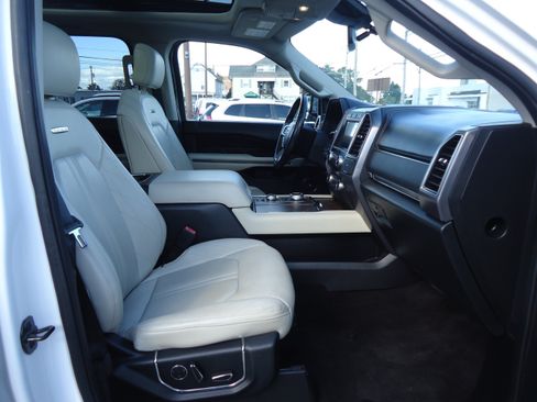 Used 2020 Ford Expedition Max Platinum AWD/4WD image 28