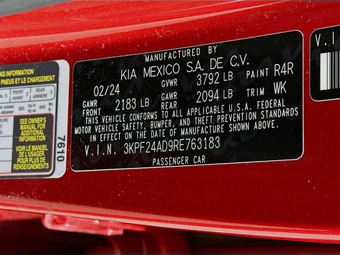 Used 2024 Kia Forte LXS image 12