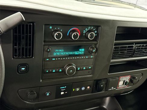 New 2026 GMC Savana 4500 w/ Driver Convenience Package image 9