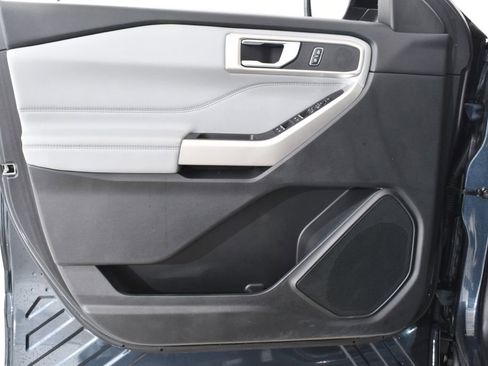 Used 2023 Ford Explorer XLT w/ Equipment Group 202A image 26