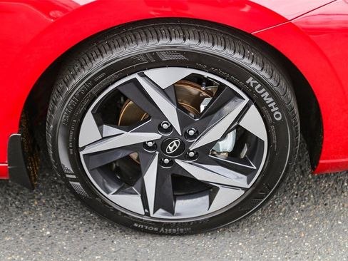 Certified 2023 Hyundai Elantra SEL w/ Convenience Package image 12