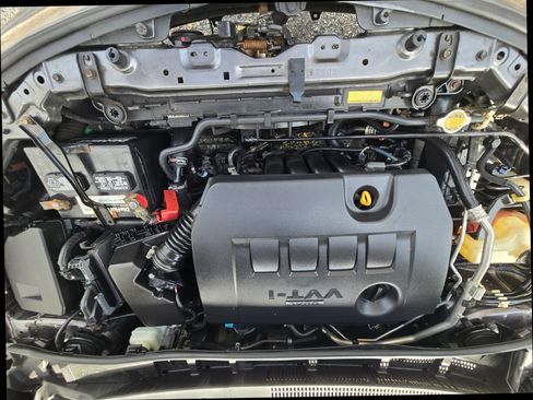 Used 2012 Toyota Corolla S image 31