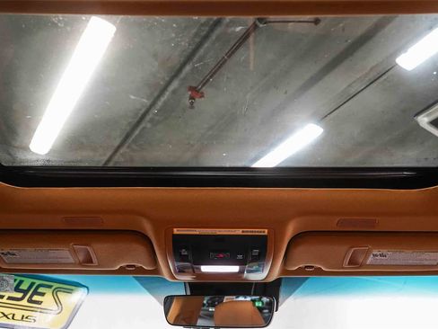 Used 2023 Lexus ES 350 w/ Premium Package image 16