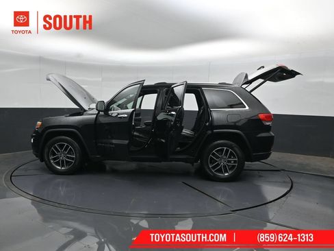 Used 2018 Jeep Grand Cherokee Limited AWD/4WD image 52