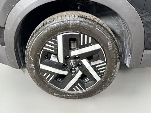 Used 2026 Nissan Kicks SV FWD image 38
