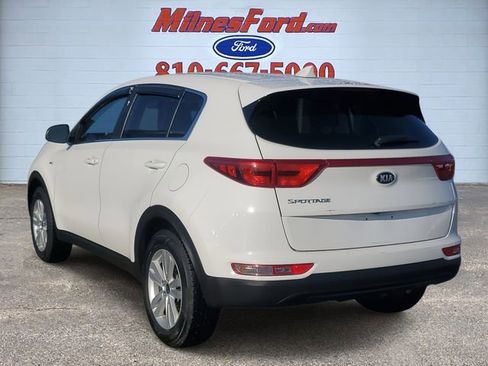 Used 2019 Kia Sportage LX image 4
