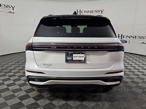 Used 2026 Lincoln Nautilus Reserve w/ Jet Appearance Package AWD/4WD image 6