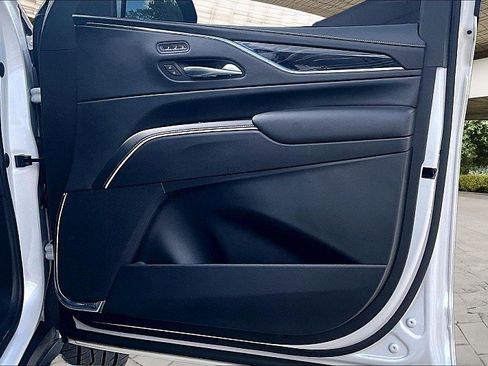 Used 2021 Cadillac Escalade ESV Sport w/ Driver Assist Tech Package AWD/4WD image 15