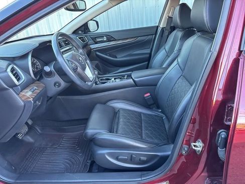 Used 2017 Nissan Maxima Platinum image 9