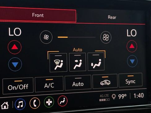 Used 2023 Chevrolet Traverse LT FWD image 17