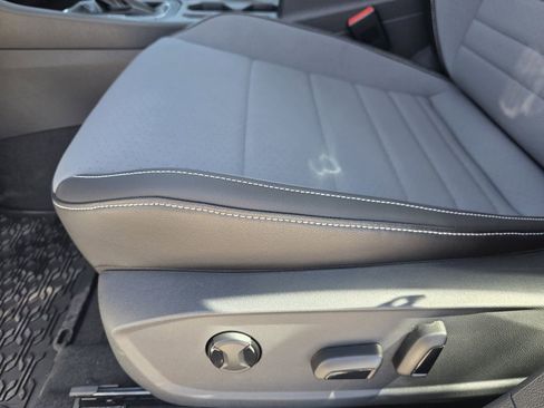 New 2026 Volkswagen Jetta SE FWD image 21
