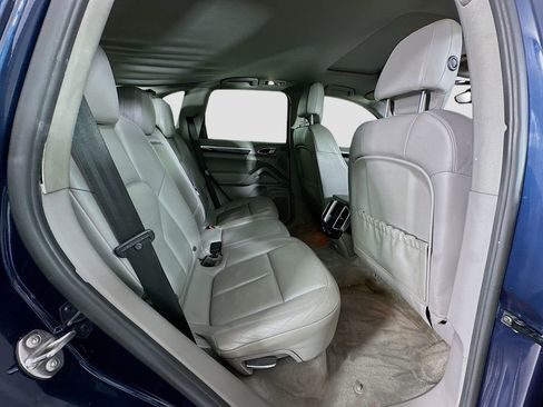Used 2014 Porsche Cayenne Diesel AWD/4WD image 30