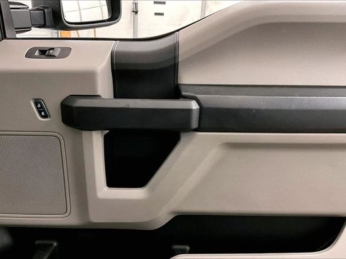 Used 2021 Ford F250 XL w/ Power Equipment Group image 25