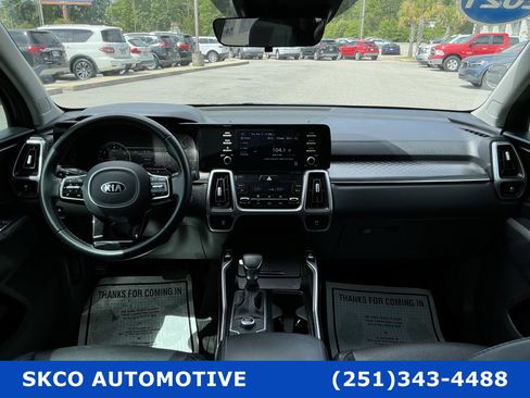 Used 2021 Kia Sorento S image 15