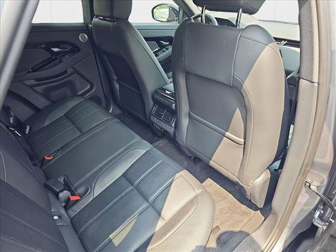 Used 2024 Land Rover Range Rover Evoque Dynamic SE image 11