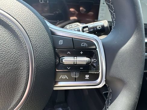 Certified 2025 Kia Sorento S w/ Panoramic Sunroof Package FWD image 25
