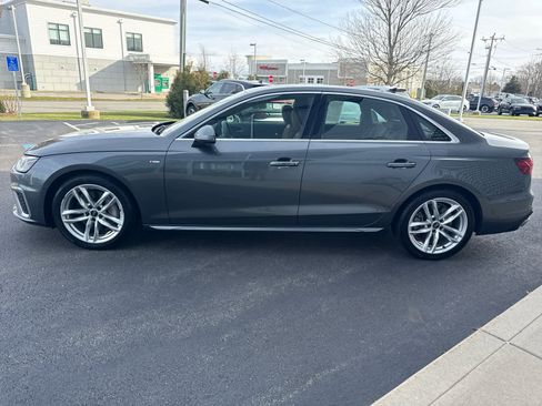 Used 2023 Audi A4 2.0T Premium w/ Convenience Package image 5
