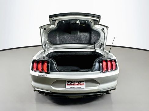 Used 2019 Ford Mustang Premium RWD image 33