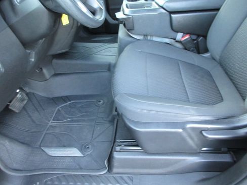 Certified 2022 Chevrolet Silverado 1500 Custom w/ Safety Confidence Package AWD/4WD image 21
