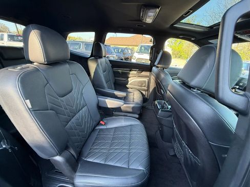 Used 2023 Kia Telluride EX X-Line AWD/4WD image 30