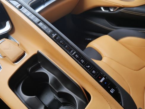 Used 2022 Chevrolet Corvette Stingray Premium Cpe w/ Z51 Performance Package image 23