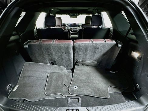 Used 2025 Ford Explorer Platinum w/ LUX Leather Package AWD/4WD image 27
