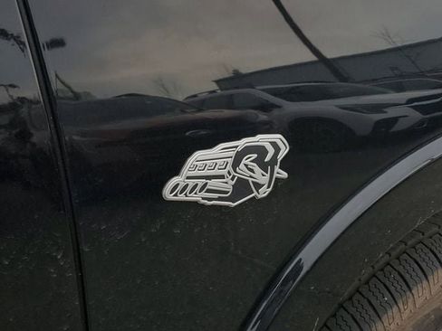 New 2026 RAM 1500 Laramie AWD/4WD image 9