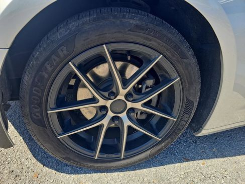 Used 2017 Chevrolet Camaro LT image 12