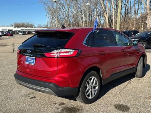 Certified 2023 Ford Edge SEL w/ Convenience Package image 4