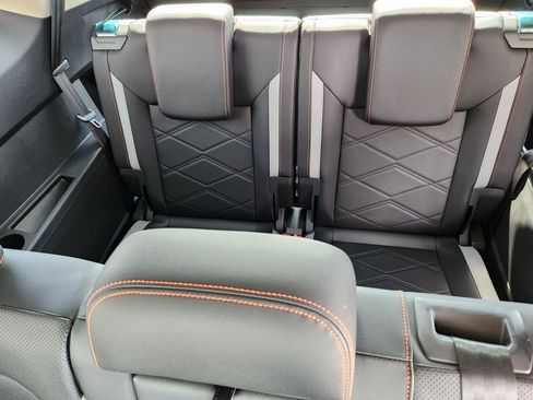 New 2026 Volkswagen Atlas Peak Edition image 13