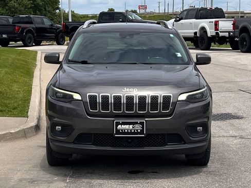 Used 2021 Jeep Cherokee Latitude Plus w/ Sun & Sound Group AWD/4WD image 8