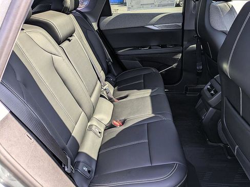 New 2026 Cadillac Optiq Sport 1 image 32