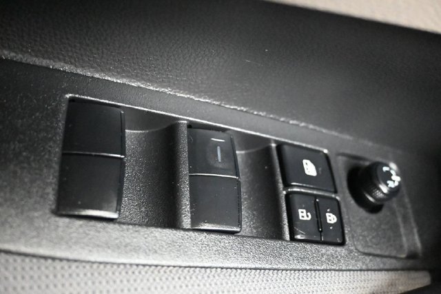 Used 2022 Toyota Corolla LE FWD image 22