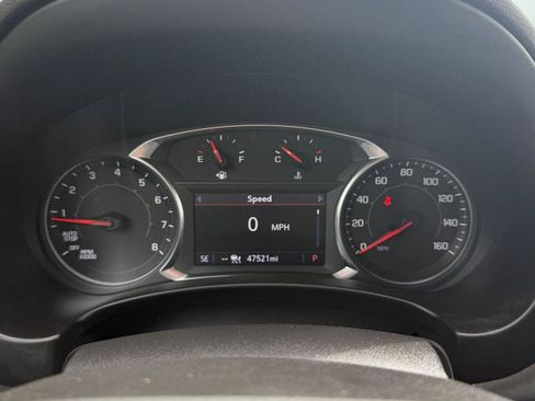 Used 2024 GMC Terrain AT4 w/ Tech Package AWD/4WD image 8