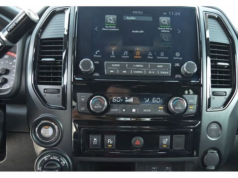 Used 2024 Nissan Titan PRO-4X image 18