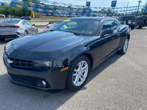 Used 2013 Chevrolet Camaro LT RWD image 3