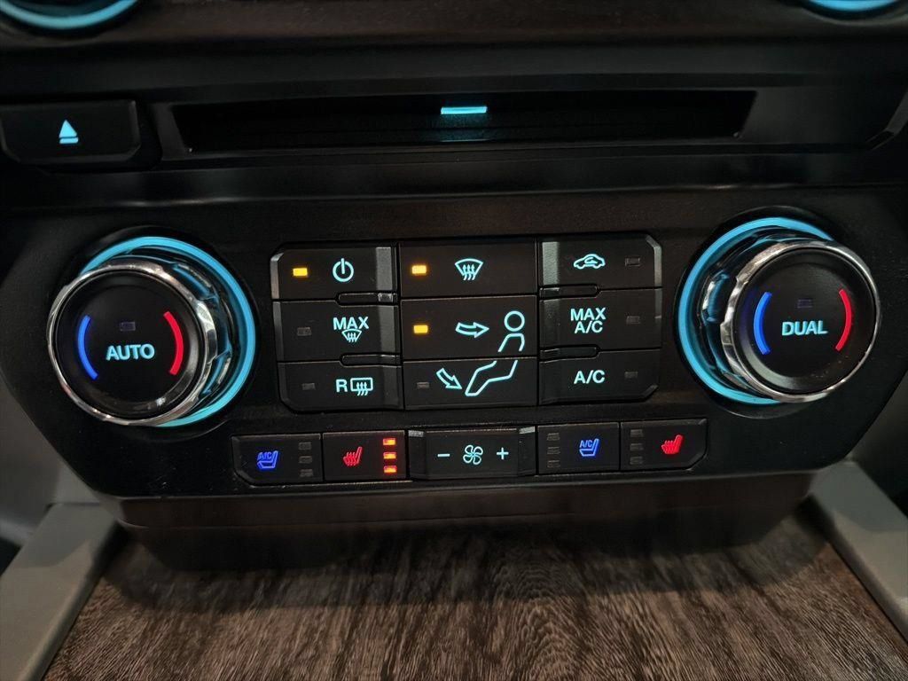 Used 2018 Ford F250 Lariat w/ Chrome Package AWD/4WD image 42