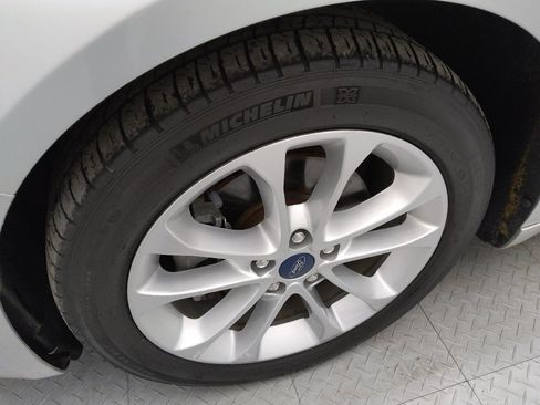 Used 2019 Ford Fusion SE image 31