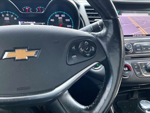 Used 2017 Chevrolet Impala Premier w/ Enhanced Convenience Package image 11