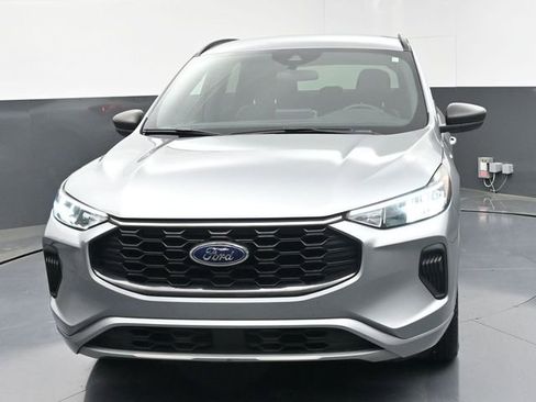 Used 2024 Ford Escape ST-Line w/ Cold Weather Package FWD image 41